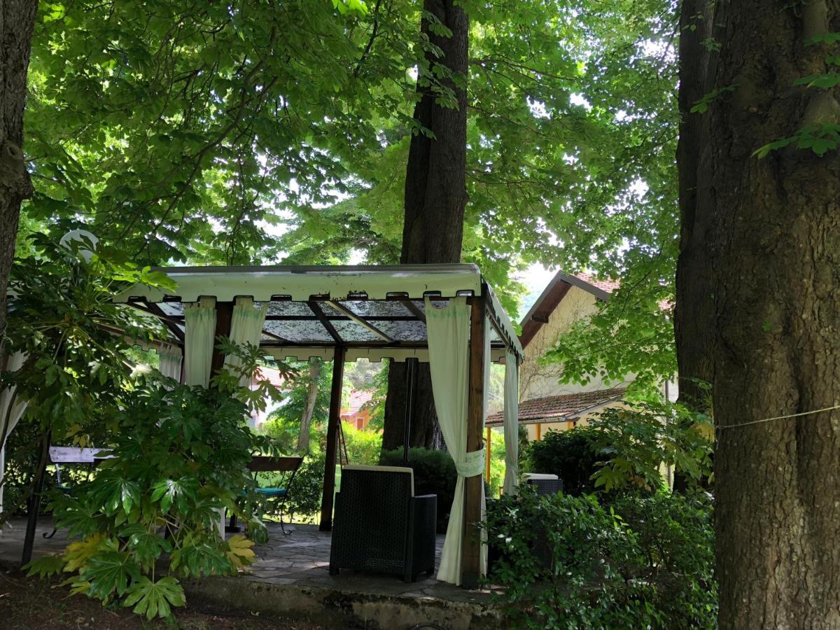 A O Soa B&B Savignone Exteriör bild